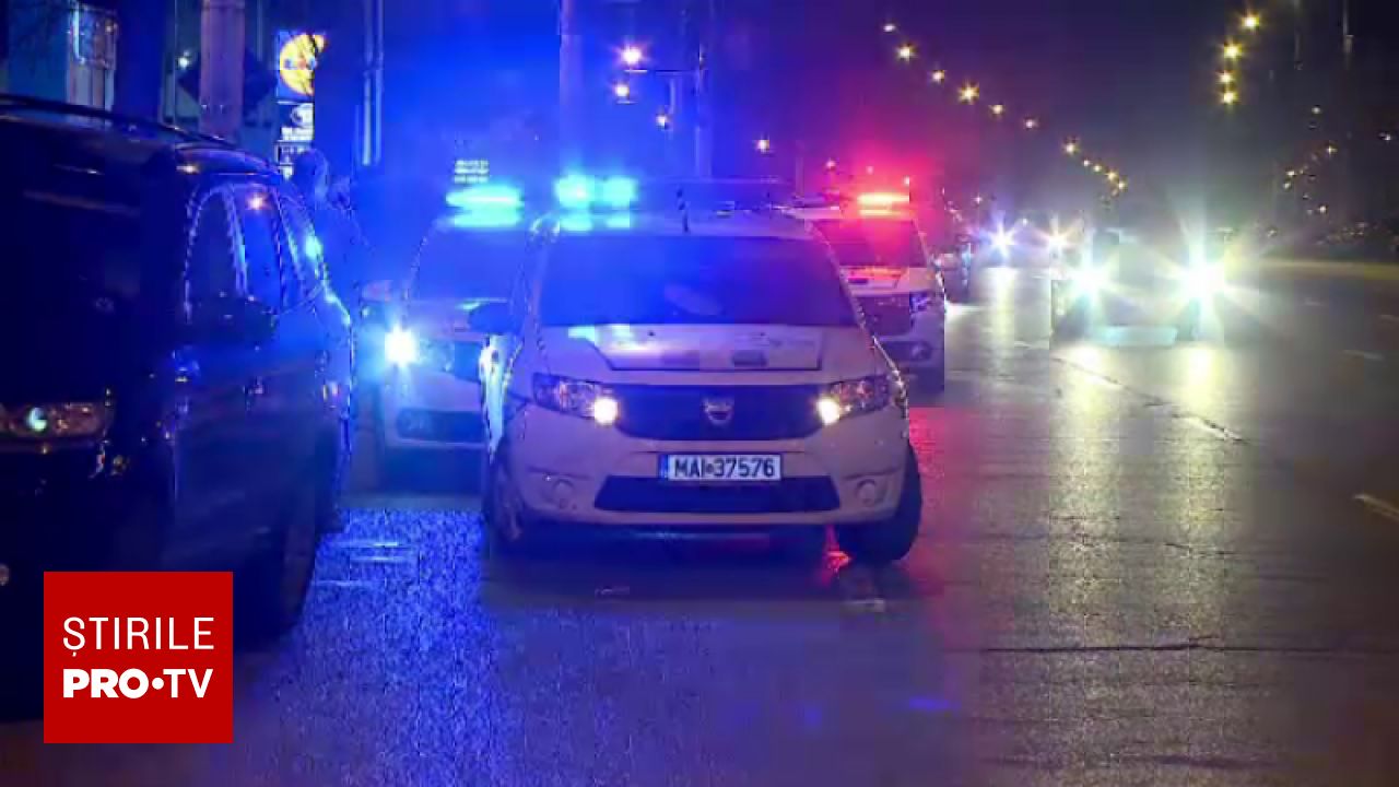 Șoferiță moartă la Ploiești, după ce a intrat în două mașini