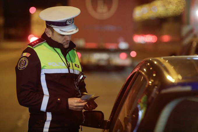 Șoferi, fără permise după Paște: Peste 25.000 de polițiști, pe străzi, 300 de radare