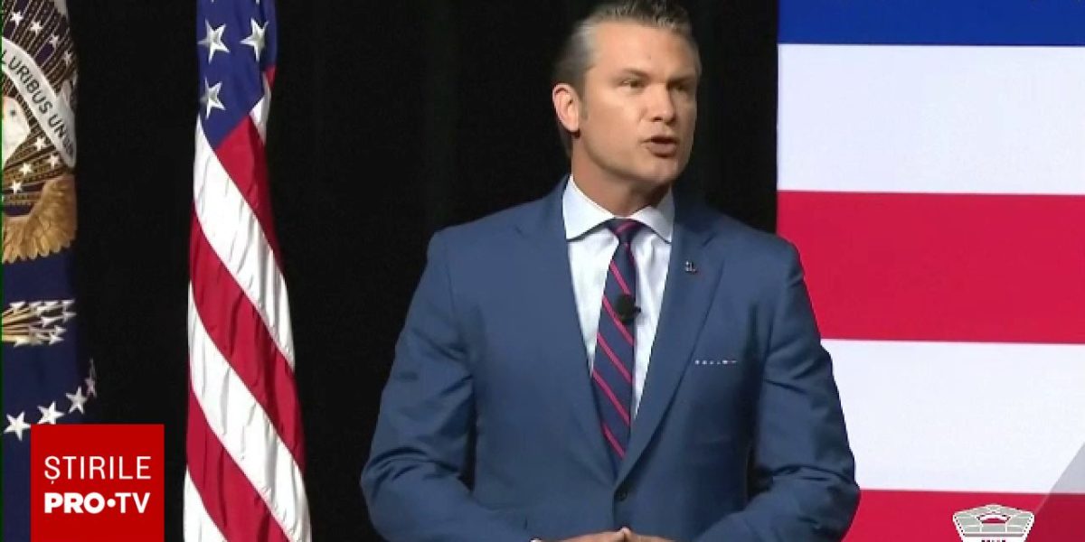 Biblia, la Pentagon: Pete Hegseth acuză presa. Papa Leon, reacție neașteptată