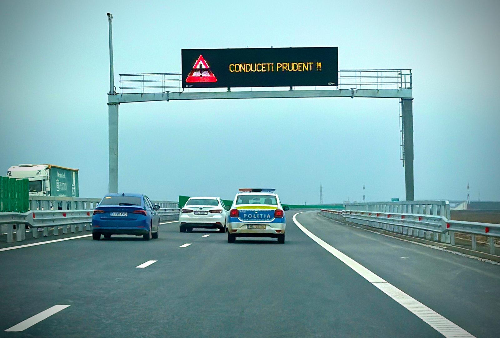 Trafic restricționat pe A7 joi pentru verificări, dar și restricții de Paște pentru vehiculele mari Lucrări pe Autostrada A7 vor impune restricții de circulație joi, 9 aprilie, în apropiere de București, la km 54+690, pe sensul de mers spre Focșani