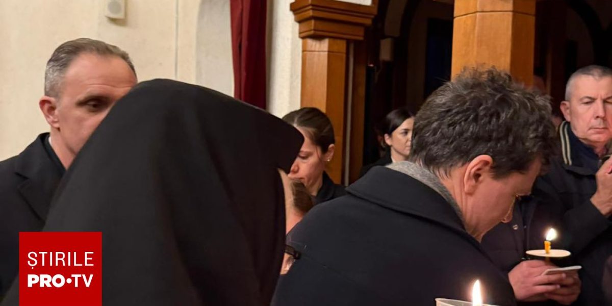 Nicușor Dan, surprins la slujbă de Vinerea Mare: Unde a mers primarul Capitalei