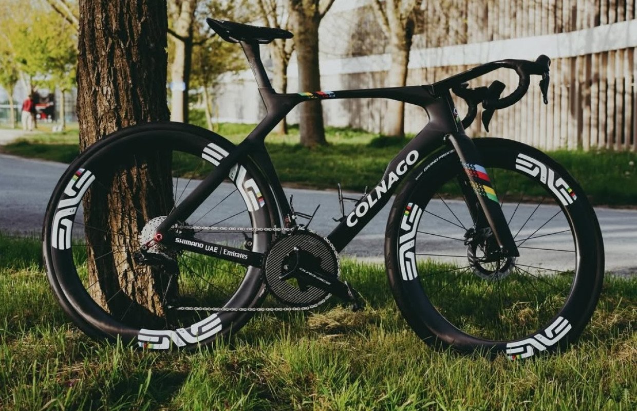 Pogacar, pregătit de Paris-Roubaix 2026: Vezi bicicleta completă!