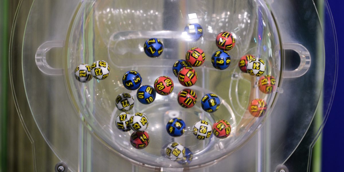 Rezultate Loterie Paști 2026: Numerele Câștigătoare Aduc Sute de Mii de Lei