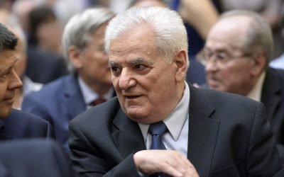 Fostul ministru al Educației, Liviu Maior, a murit la 85 de ani București – Istoricul și fostul ministru al Educației, Liviu Maior, a încetat din viață duminică, la vârsta de 85 de ani