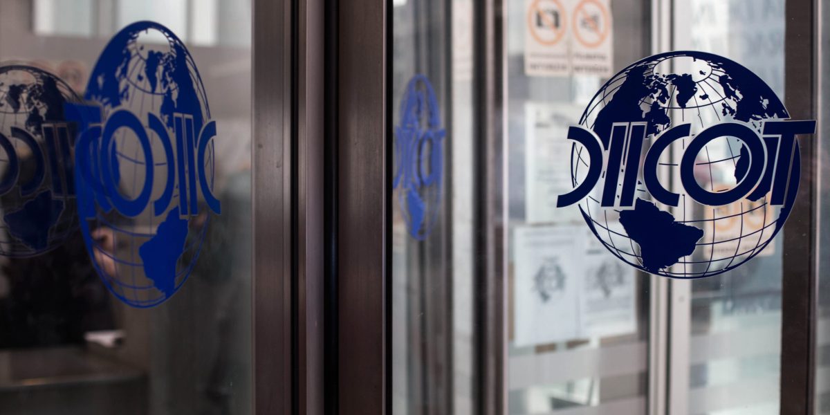 Tânăr și adolescentă din Teleorman, acuzați că au obligat o minoră la prostituție