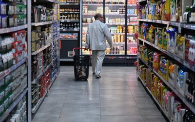 Magazinele își modifică programul de Paște: Ce trebuie să știi dacă mergi la cumpărături Sărbătorile pascale aduc modificări în programul de funcționare al magazinelor din România