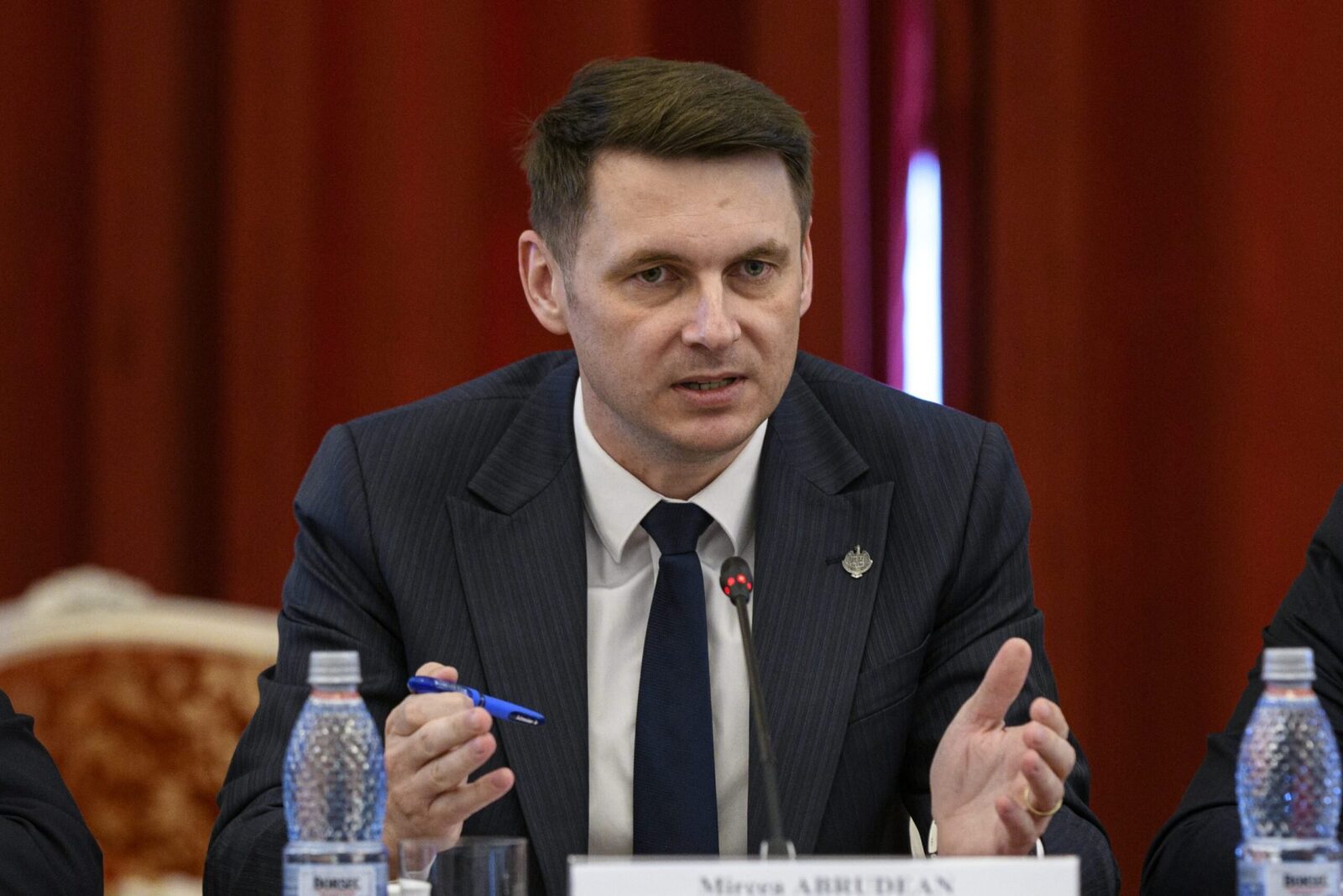 România, UN PAS MARE SPRE OCDE: AL 24-LEA AVIZ FAVORABIL PENTRU ADERARE București – România a primit cel de-al 24-lea aviz favorabil necesar pentru aderarea la Organizația pentru Cooperare și Dezvoltare Economică (OCDE)