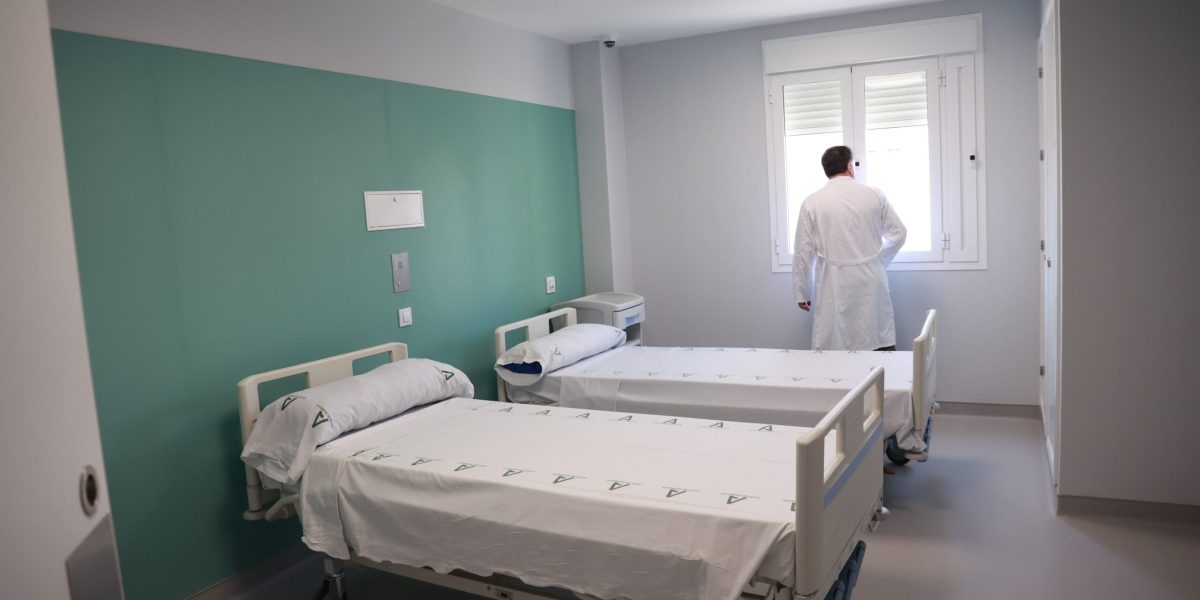 Ce face o „doula a morții”? Profesia care stârnește controverse în România