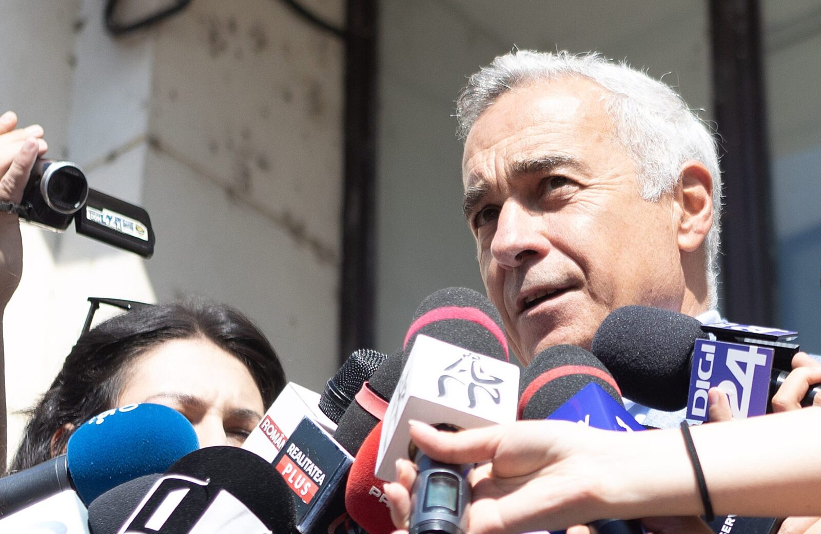 Pasul înainte e „lucrarea lui Dumnezeu”, spun entuziaștii