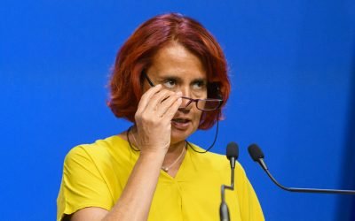 România evaluează posibilitatea de a face apel după ce a pierdut procesul cu Pfizer București – Autoritățile române analizează atent următorii pași după ce România a pierdut procesul cu compania farmaceutică Pfizer, în urma refuzului de a prelua și plăti toate dozele de vaccin recomandate în 2021