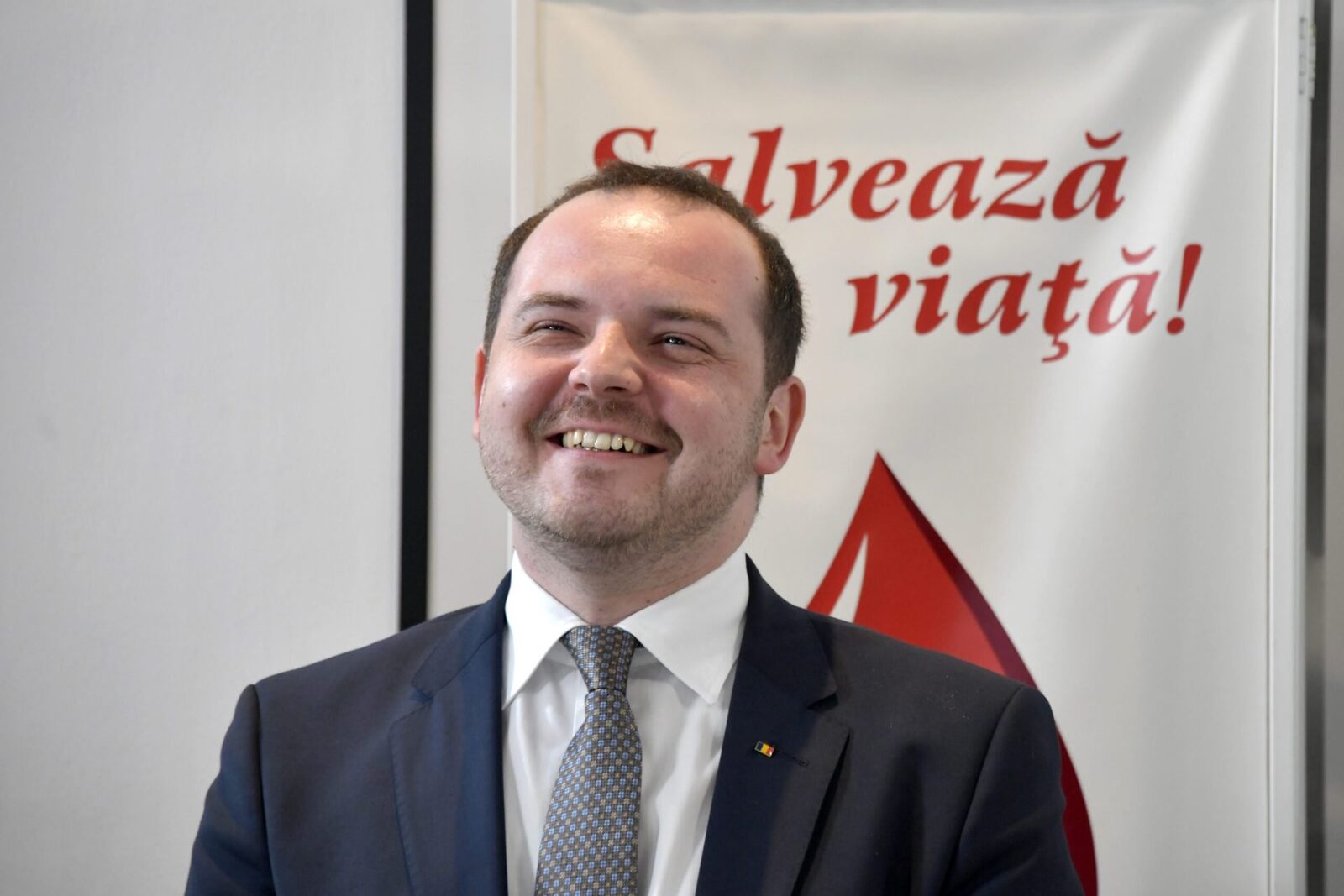 Ministrul Sănătății, Alexandru ROGOBETE, a vizitat centrul de mari arși de la Timișoara, unde a evidențiat importanța dezvoltării unei rețele naționale pentru tratamentul acestor pacienți
