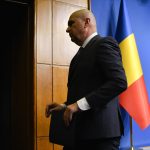 Bolojan, demis prin moțiune? Scenariul care-l exclude de la premier, după precedentul Orban