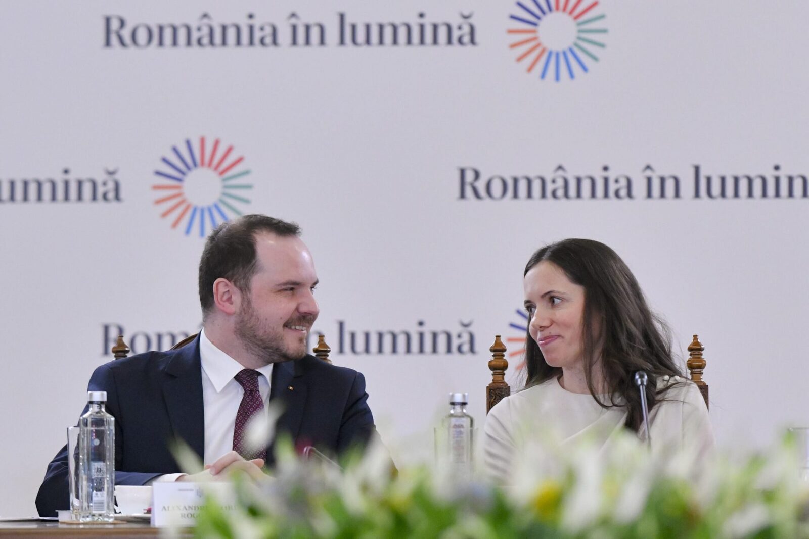 Aprecieri publice din partea ministrului Rogobete Ministrul Sănătății, Marius Rogobete, a vorbit despre relația sa cu președintele țării, Nicușor Dan, și partenera acestuia, Mirabela Grădinaru, într-o apariție la Antena 3 CNN
