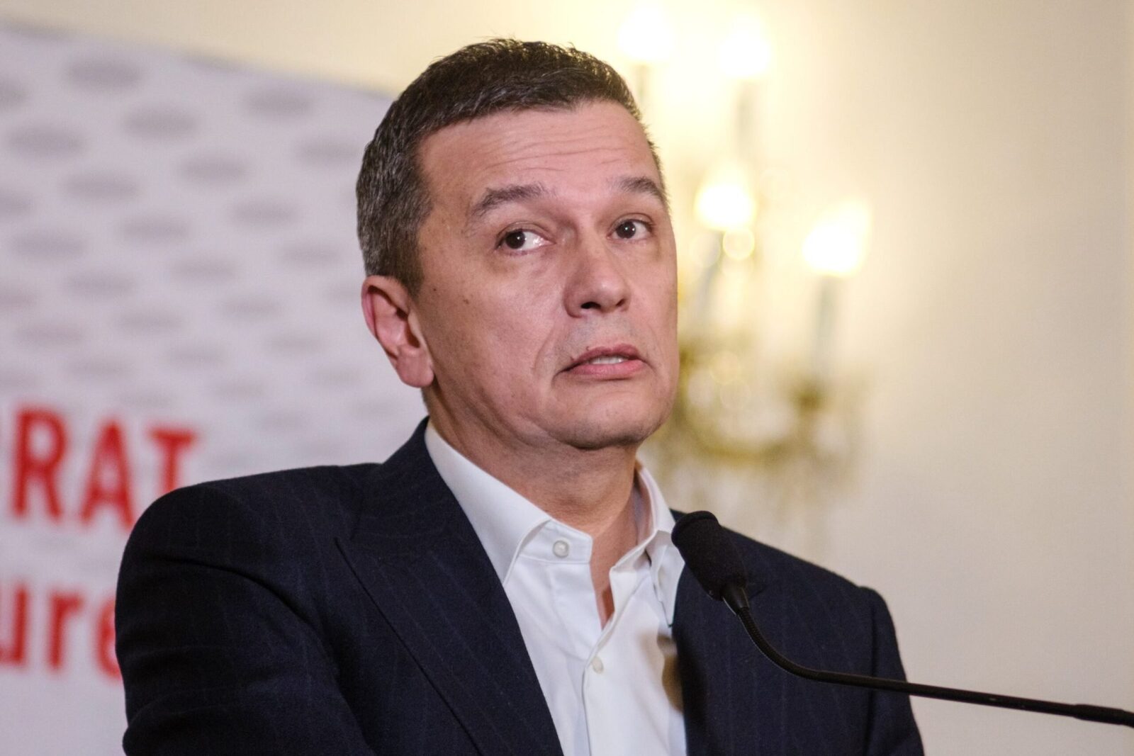 Aproape toți au cerut trecerea în opoziție