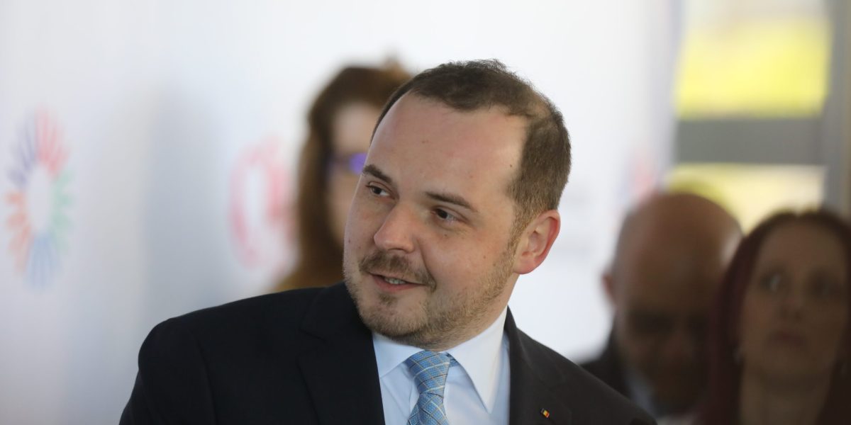 Bolnav la muncă, riscul de a pierde bani: Ce trebuie să știi