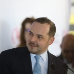 Bolnav la muncă, riscul de a pierde bani: Ce trebuie să știi