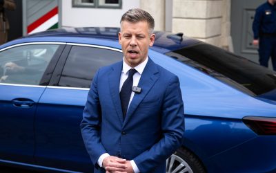 Demisie forțată: Președintele și „marionetele” riscă demiterea prin amendament constituțional