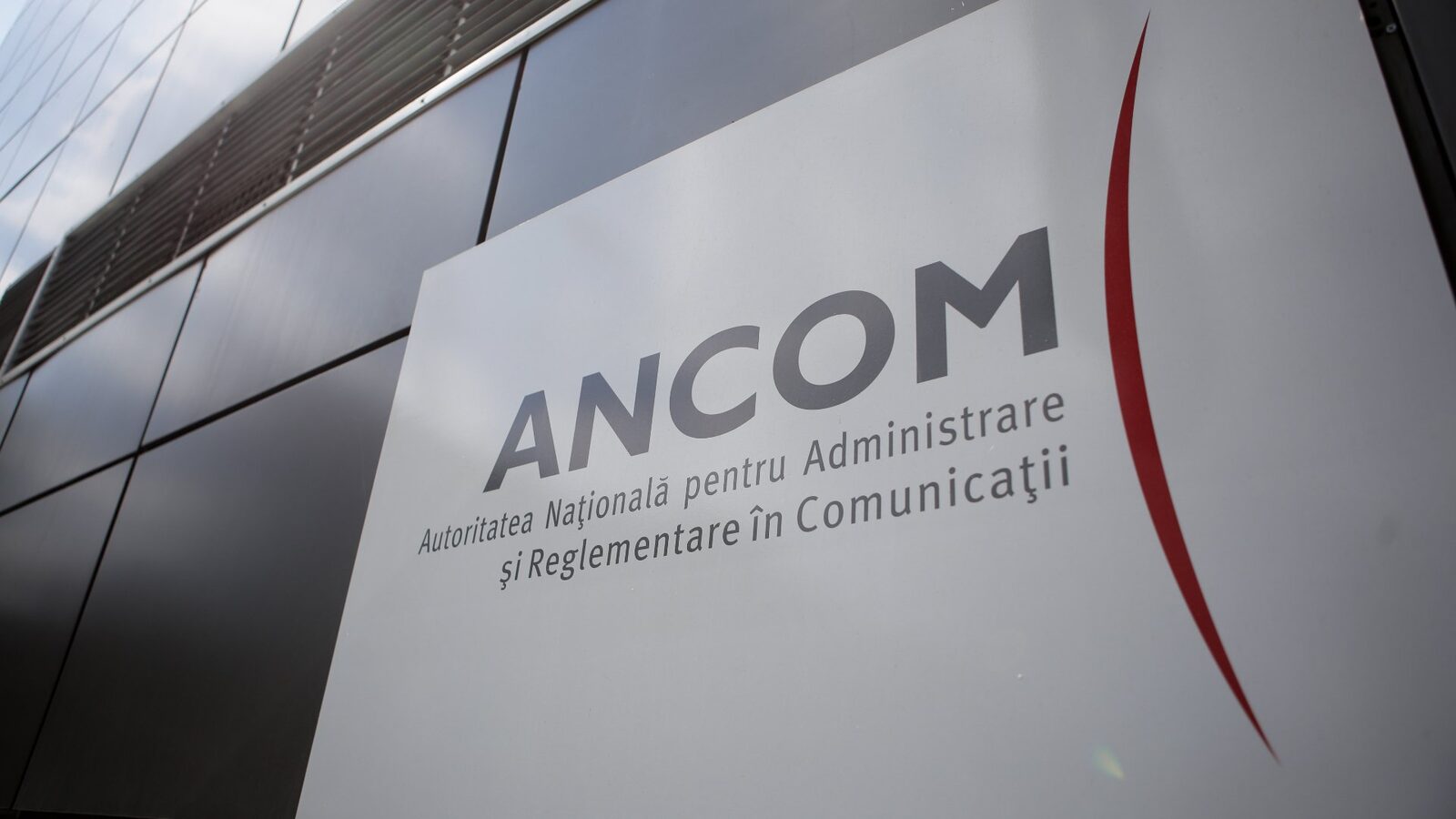 ANCOM modernizează modul de raportare a datelor din piața telecom Autoritatea Națională pentru Administrare și Reglementare în Comunicații (ANCOM) propune o revizuire semnificativă a modului în care furnizorii de servicii de comunicații electronice vor raporta datele statistice