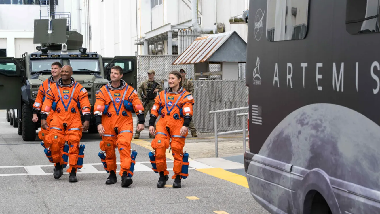 Ce meniu au astronauții NASA în drum spre lună? Detalii apetisante!