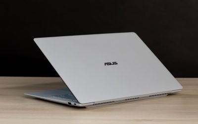 ASUS lansează în România ExpertBook Ultra, un laptop conceput pentru mediul de afaceri ASUS a lansat în România noul model ExpertBook Ultra, un laptop poziționat ca vârf de gamă pentru mediul de afaceri