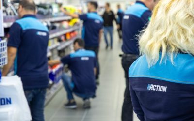 Brandul Action, cu prețuri mici, își extinde prezența în România Retailerul olandez Action, cunoscut pentru gama sa variată de produse la prețuri accesibile, continuă extinderea în România, după un an de la intrarea pe piață