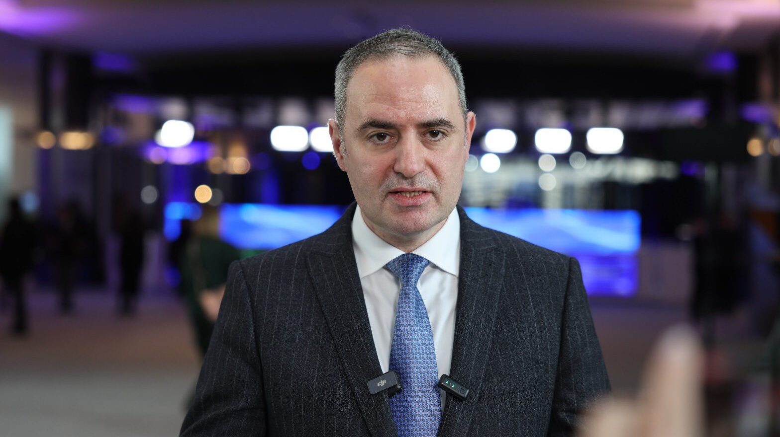 Criză fără precedent a combustibililor: Guvernul ia măsuri urgente pentru a stabiliza piața București – Criza combustibililor din România atinge o amploare fără precedent, depășind nivelul înregistrat în 2022, potrivit ministrului Finanțelor, ALEXANDRU NAZARE