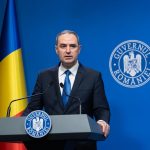 Guvernul Taie Acciza la Motorină și Impune Taxe Pentru Companiile Petroliere Ministerul Finanțelor a elaborat o ordonanță de urgență prin care vizează atenuarea efectelor creșterii prețurilor la carburanți