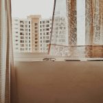 Amendă de 1.500 de lei pentru gunoiul aruncat de la etaj, în Pitești