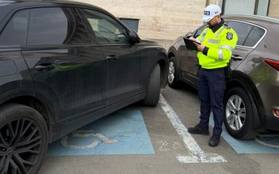 Poliția Locală a Municipiului București a aplicat amenzi în valoare de peste 27.000 de euro șoferilor care au parcat ilegal pe locurile destinate persoanelor cu dizabilități, de la începutul anului și până în prezent