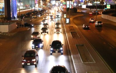 Atacurile asupra instalațiilor petroliere din Arabia Saudită au redus drastic producția de petrol a regatului, scăzând capacitatea totală la aproximativ 600.000 de barili pe zi, potrivit unei surse din cadrul Ministerului Energiei saudit