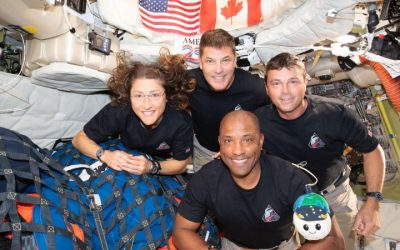 Artemis II: Astronauții se întorc pe Pământ într-o aterizare spectaculoasă