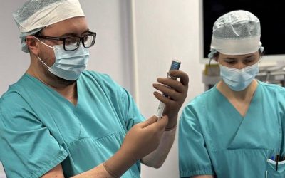 Premieră medicală la Sibiu: Implantarea unui dispozitiv inovator pentru pacienții cu cancer de prostată Spitalul MedLife Polisano din Sibiu a inaugurat o procedură medicală modernă, prin care crește siguranța și îmbunătățește calitatea vieții pacienților diagnosticați cu cancer de prostată