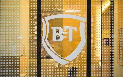 Banca Transilvania (BT) a anunțat programul unităților sale pentru perioada sărbătorilor de Paște Ortodox din 2026, oferind clienților informații despre disponibilitatea serviciilor bancare în această perioadă