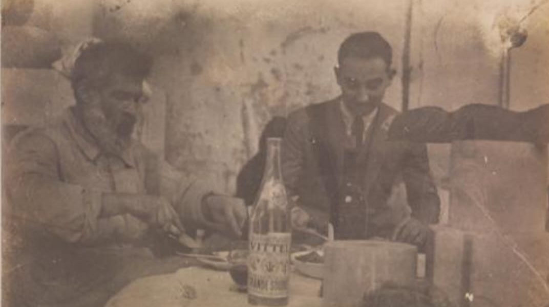 Brâncuși, Paște boem: Ouă pictate și bucate pentru prieteni