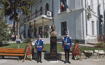 Bustul lui Goga, DISPĂRUT din Copou. Poetul, acuzat de fascism și antisemitism