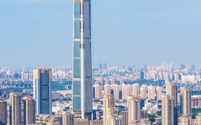 Zgârie-nori gigant în China, finalizat după 18 ani de așteptare