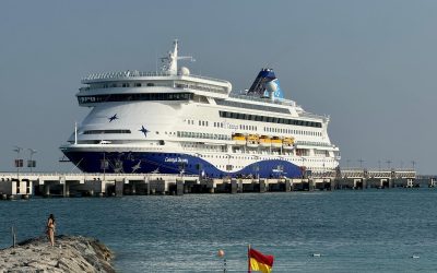 Vas de croazieră, curaj la Ormuz: Prima navă civilă, sfidare în contextul războiului