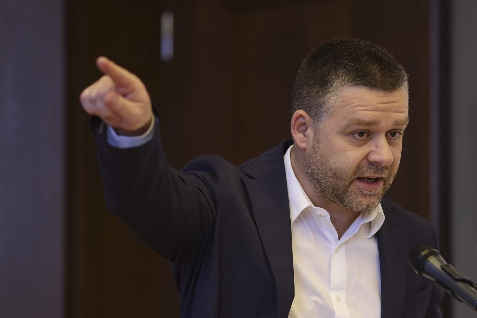 260 de angajați ai Primăriei Capitalei, concediați după aprobarea reorganizării propuse de Ciucu Bucureștiul se pregătește pentru o serie de schimbări majore în aparatul administrativ