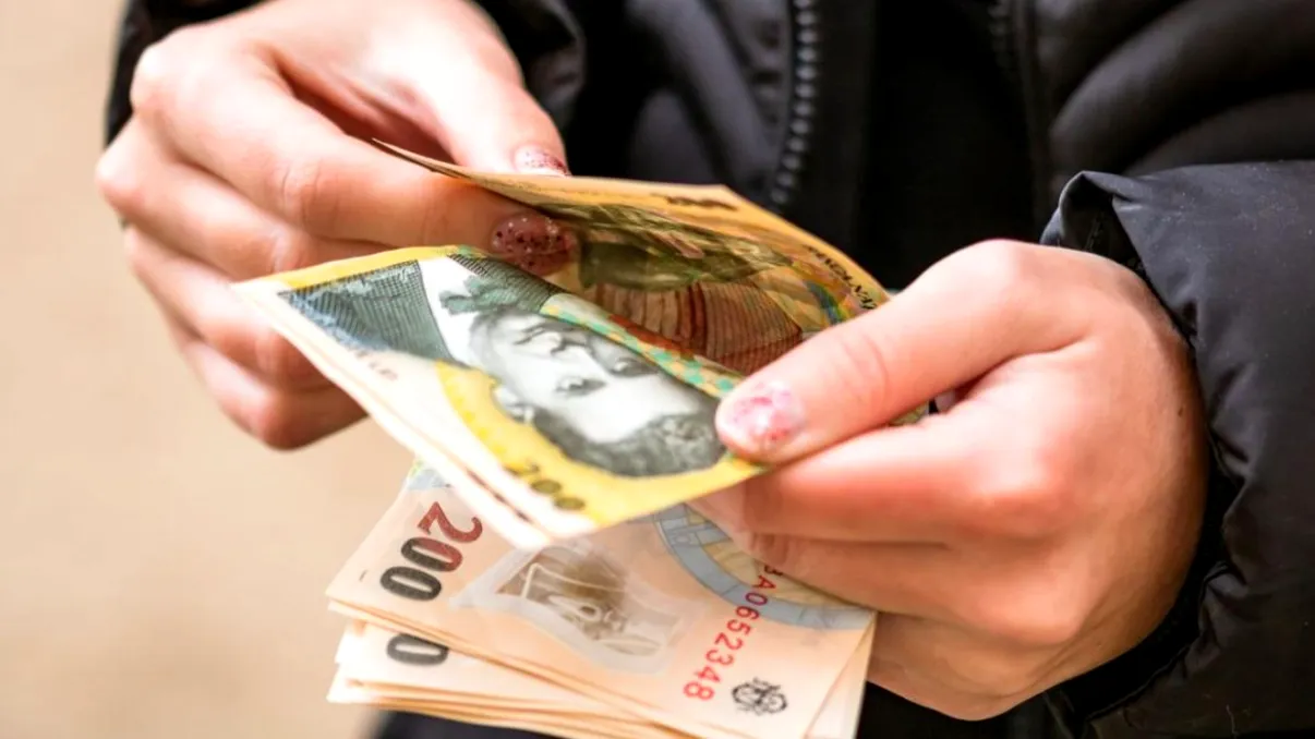 Guvernul majorează ajutoarele sociale și indemnizațiile pentru copii Guvernul a aprobat o serie de măsuri de sprijin social, care includ majorarea venitului minim de incluziune pentru familiile cu venituri reduse, creșterea indemnizațiilor pentru copiii cu dizabilități și acordarea de ajutoare financiare pentru pensionarii cu venituri mici