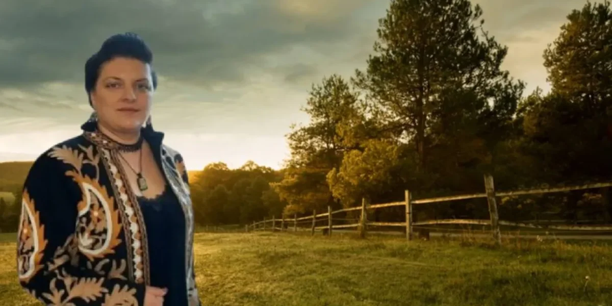 A plecat din București pentru țară: „Munca ne ține sănătoși”