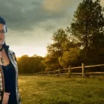 A plecat din București pentru țară: „Munca ne ține sănătoși”