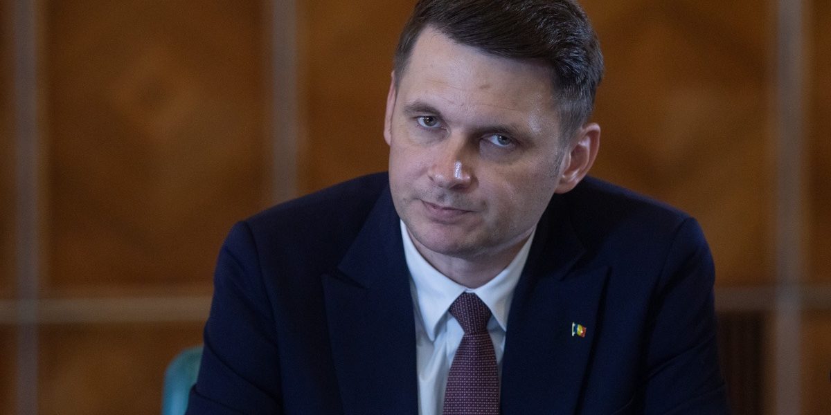 Guvern minoritar, scenariu nedorit: Ce riscă România?