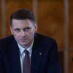 Bolojan, lovit cu reforme: Unde doare, e jale mare în administrație