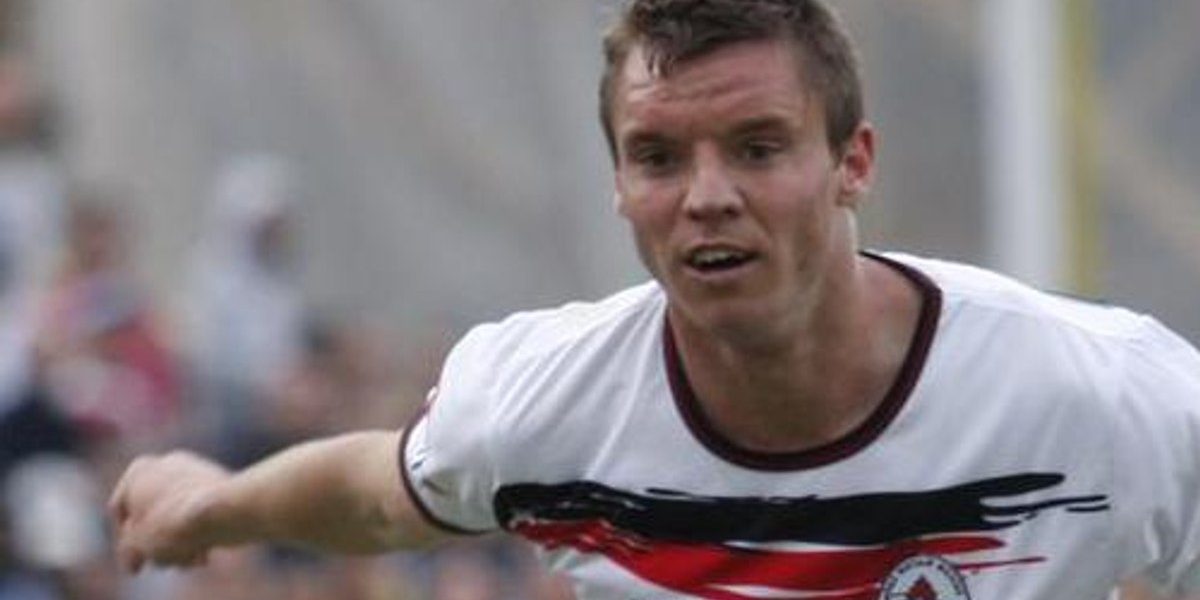 Face totul pentru bani. Un fost campion cu CFR Cluj urcă în ringul pe care o femeie a fost adusă legată cu lanțul