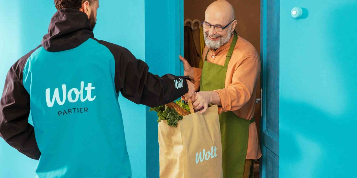 Cozonac record de Paște: Românii, poftă nebună prin Wolt – Arena IT