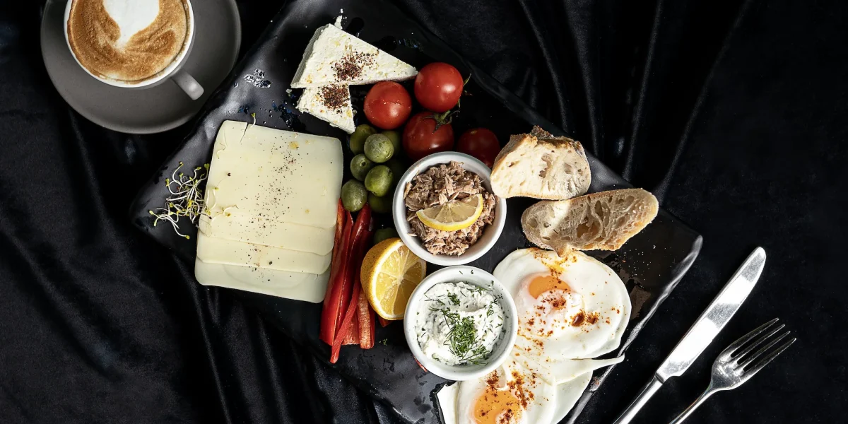 Clientul ROMÂN, mai pretențios: Ce schimbări zguduie piața de restaurante