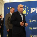 Bolojan, atac dur la PSD după vot: „Fug de răspundere cu cutiile de pantofi”