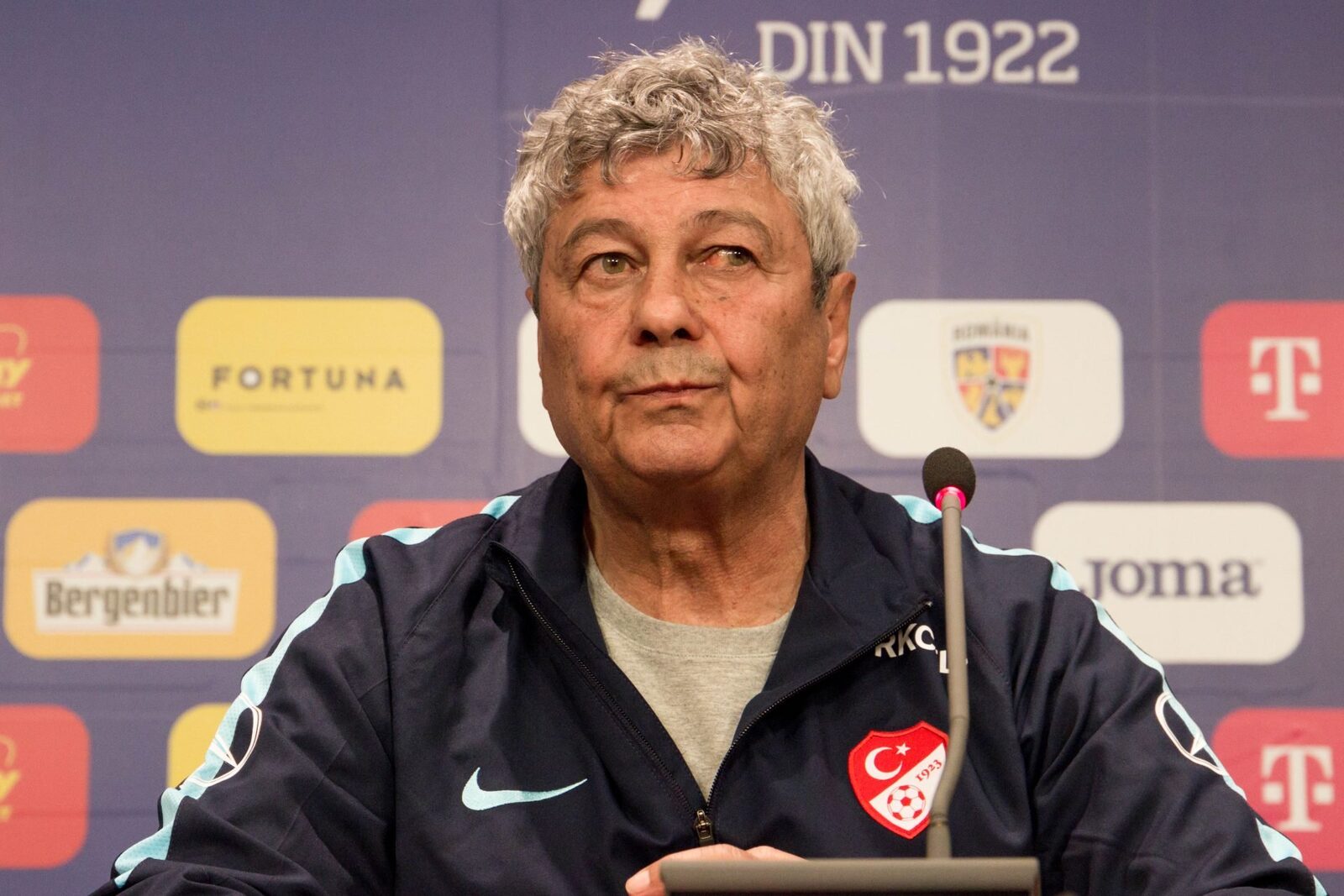 Mircea Lucescu, unul dintre cei mai mari antrenori de fotbal din istoria României, a decedat marți, la vârsta de 80 de ani, la Spitalul Universitar de Urgență București