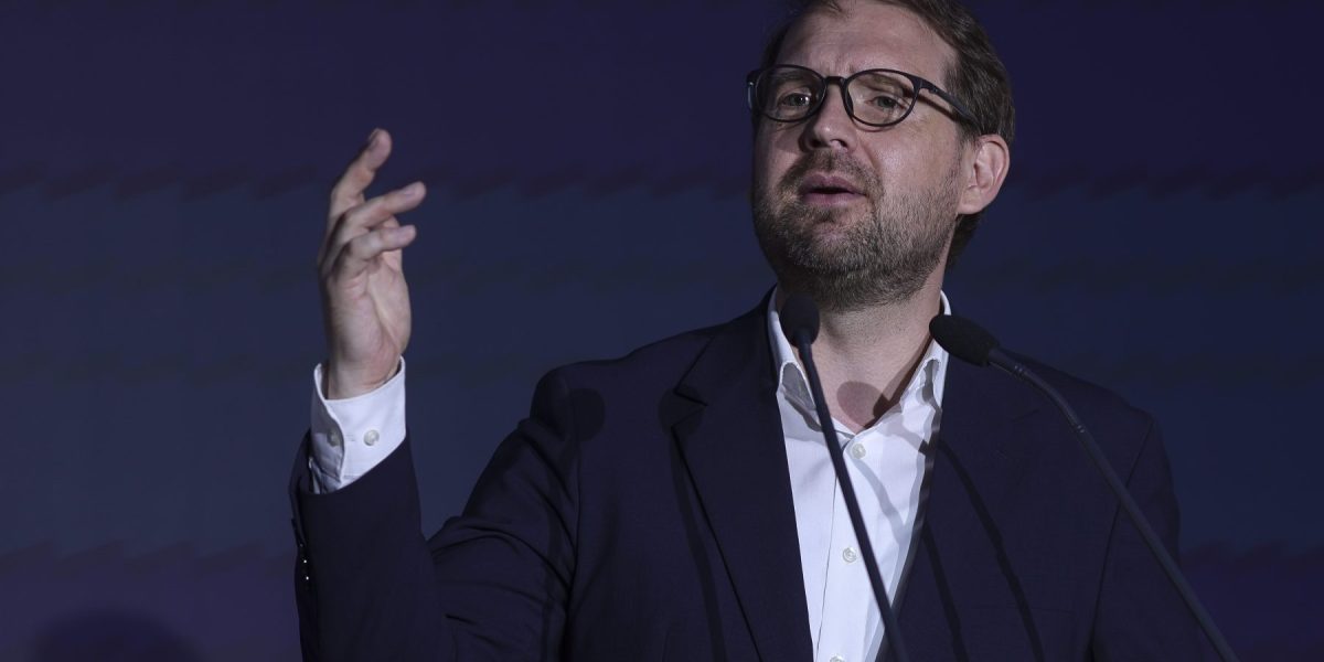 Fritz, atac dur la PSD: „Sunteți disperați să reveniți la Ciucă și Ciolacu”