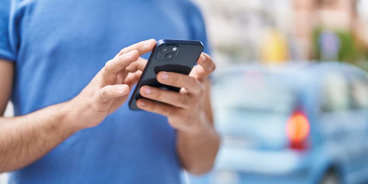 ChatGPT te ajută să găsești mașina perfectă pe Autovit: Trucuri rapide